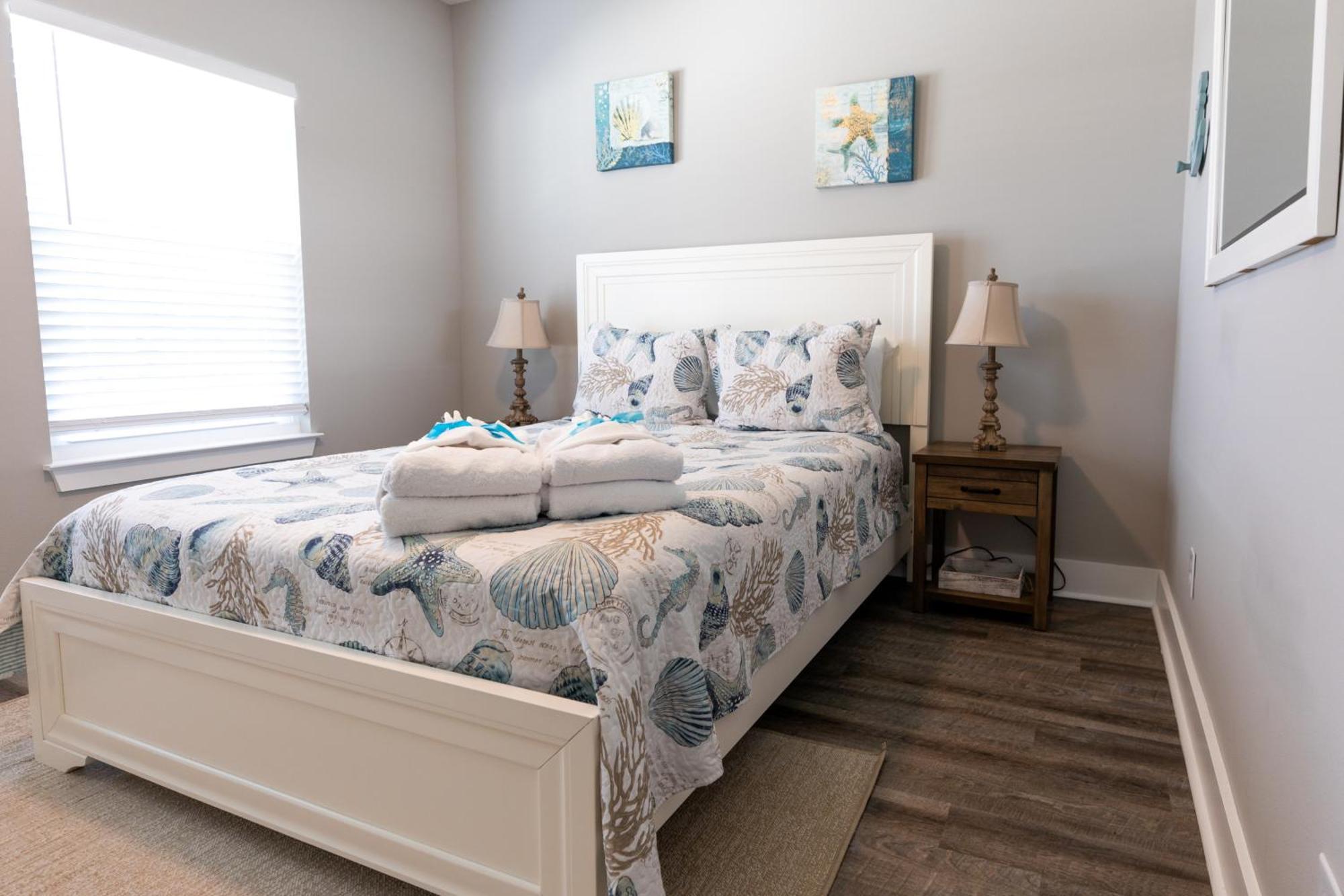 Amazing New 3br/2ba Laguna Beach! / 6p Golf Cart: 2 Mins To Beach/west Pcb Holiday home *