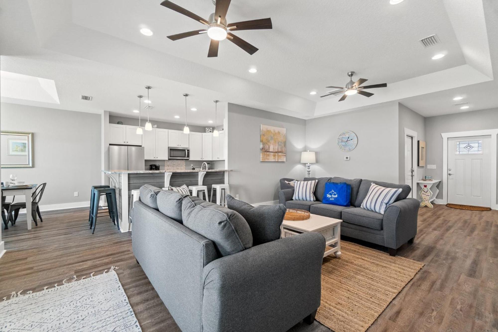 Holiday home Amazing New 3br/2ba Laguna Beach! / 6p Golf Cart: 2 Mins To Beach/west Pcb Panama City Beach