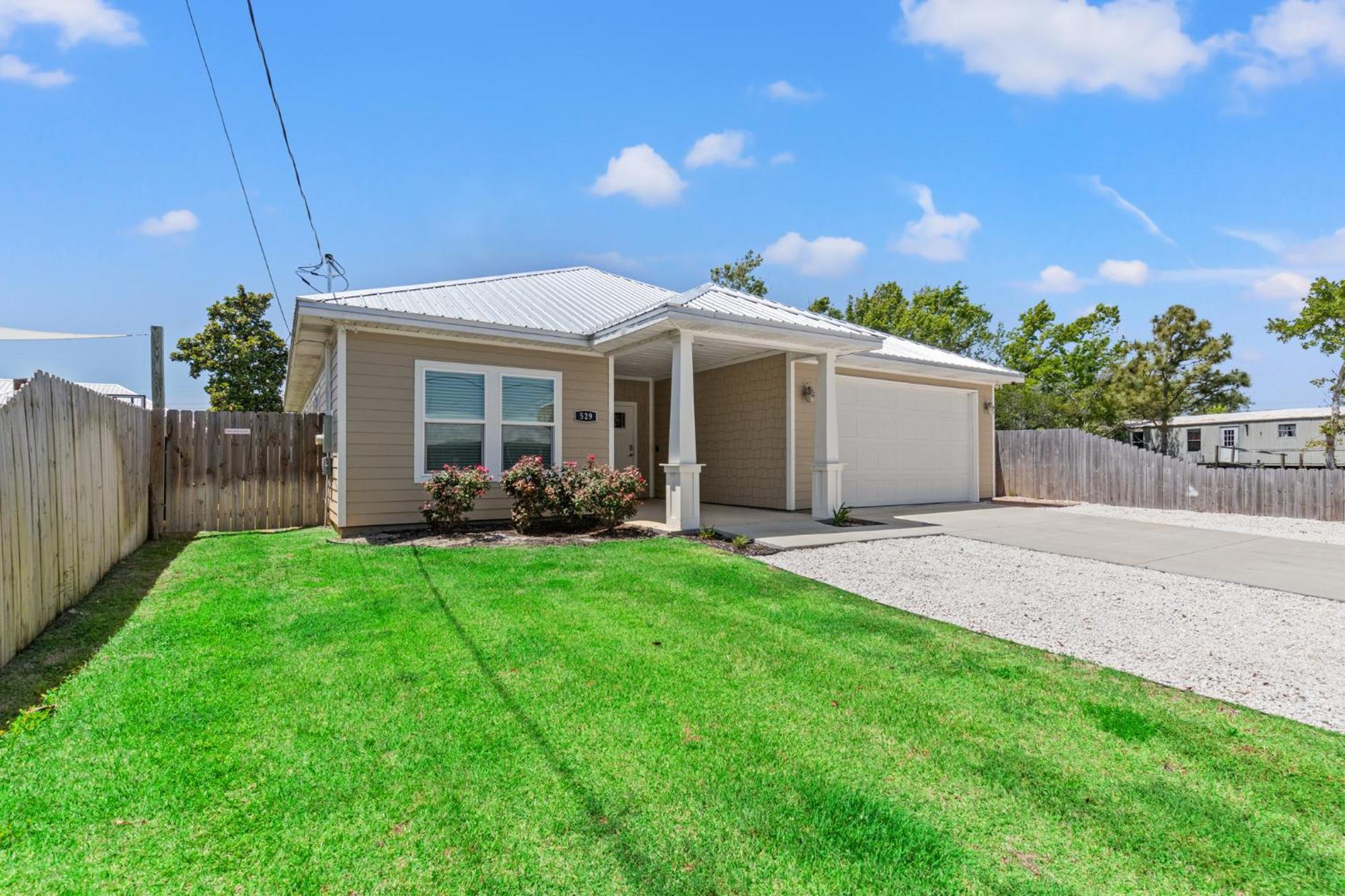 Holiday home Amazing New 3br/2ba Laguna Beach! / 6p Golf Cart: 2 Mins To Beach/west Pcb *